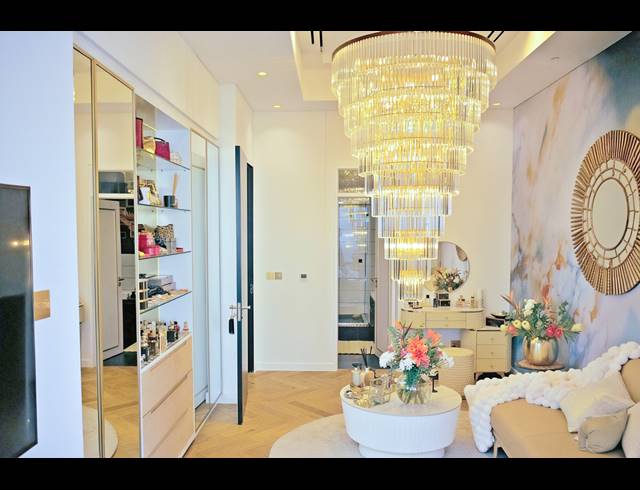 6 BEDROOM PENTHOUSE FOR SALE IN CAPE TOWN CITY CENTRE